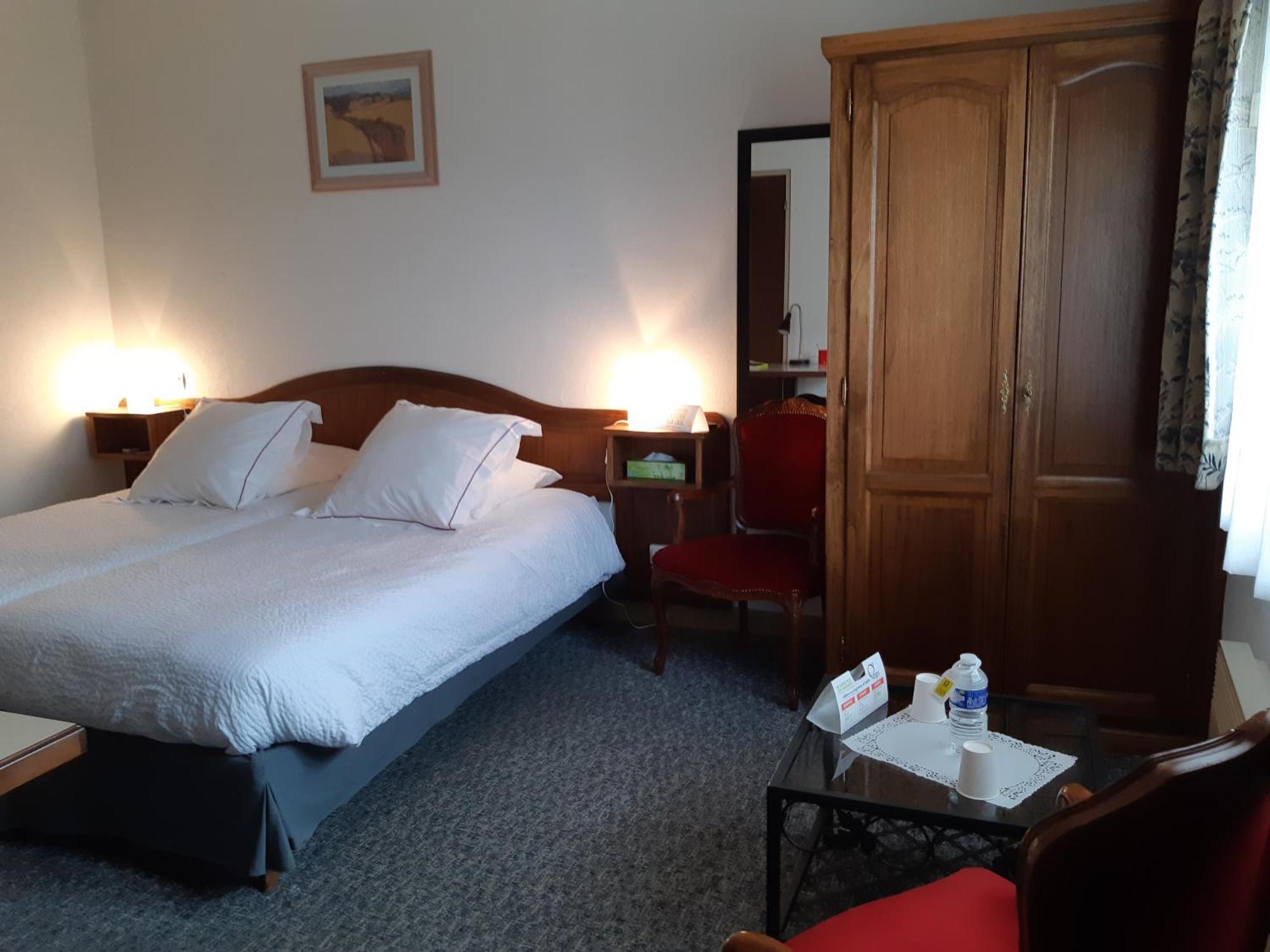 Hotel-Spa & Restaurant Logis Domaine Langmatt Murbach Bagian luar foto