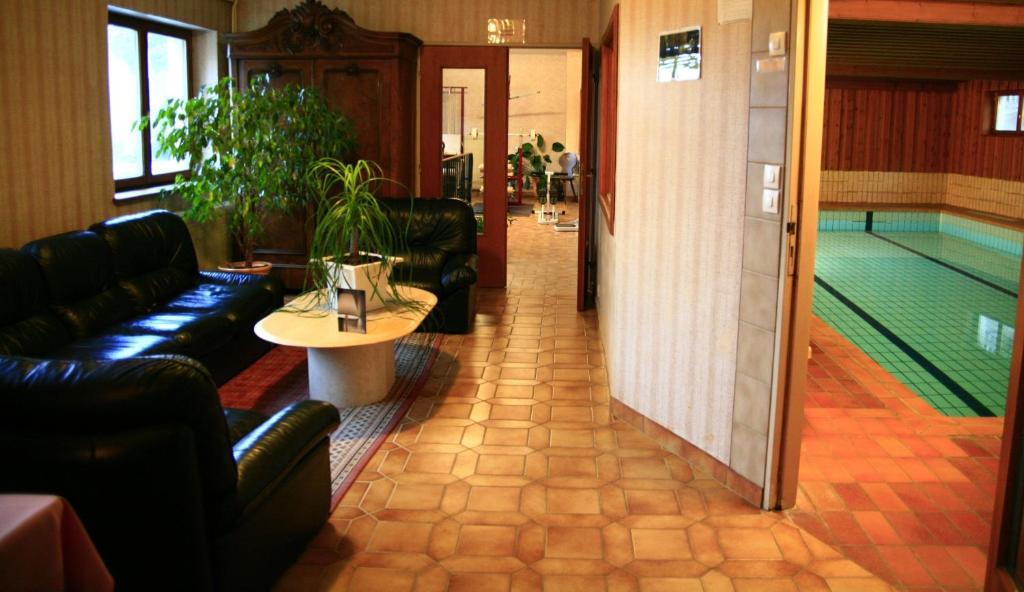 Hotel-Spa & Restaurant Logis Domaine Langmatt Murbach Bagian luar foto