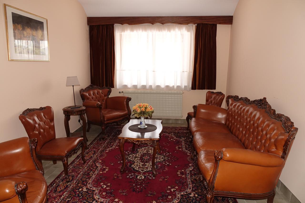 Hotel-Spa & Restaurant Logis Domaine Langmatt Murbach Bagian luar foto